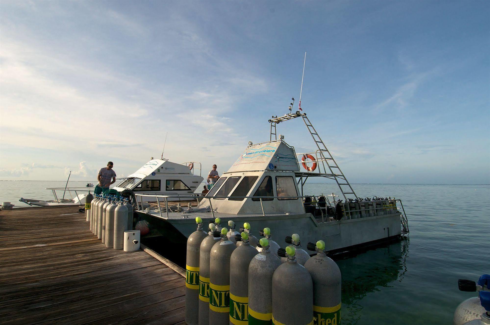 Compass Point Dive Resort Gun Bay 외부 사진