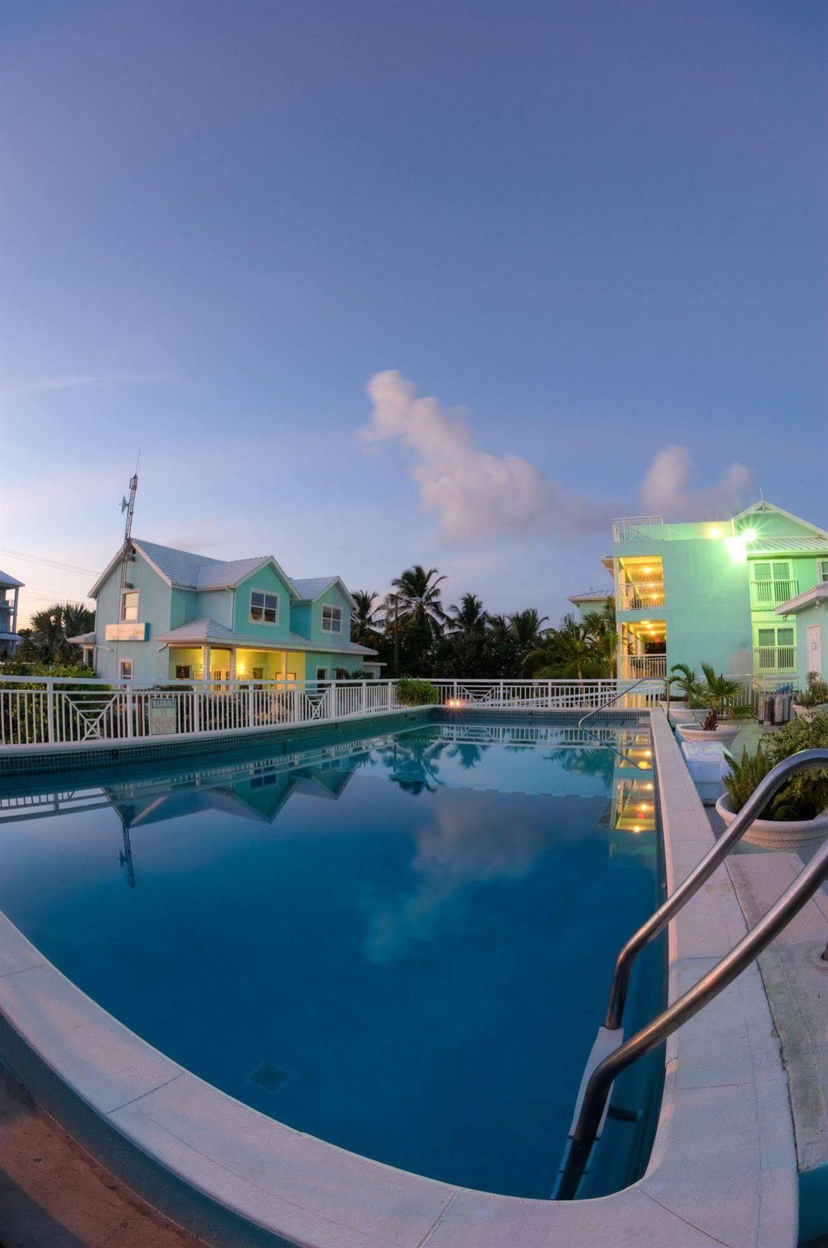 Compass Point Dive Resort Gun Bay 외부 사진